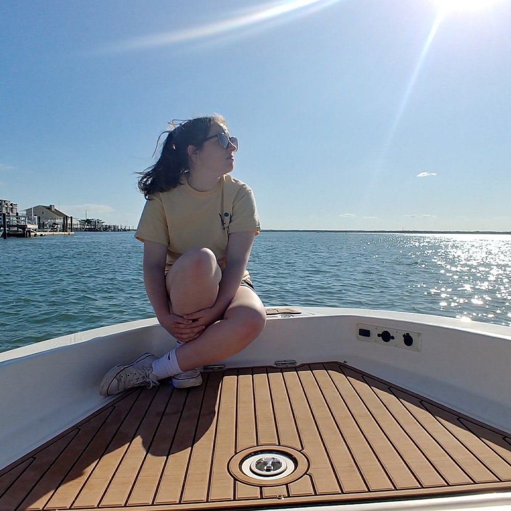 Meet your Posher, Ava